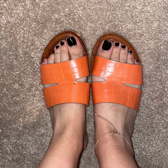 Sandals - Picture 2 of 2